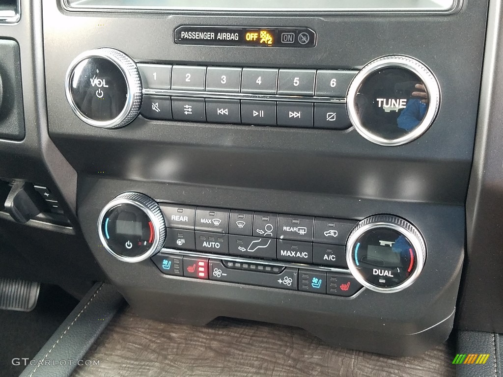 2019 Ford Expedition Limited Max Controls Photo #131436178