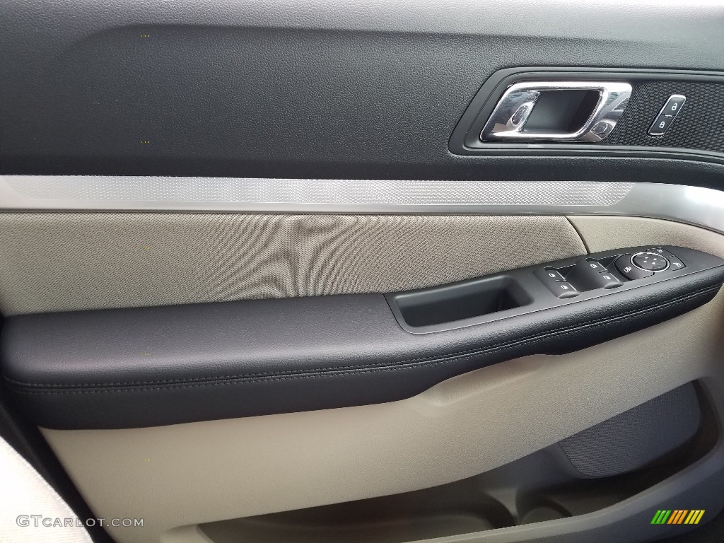 2019 Ford Explorer FWD Medium Stone Door Panel Photo #131436370