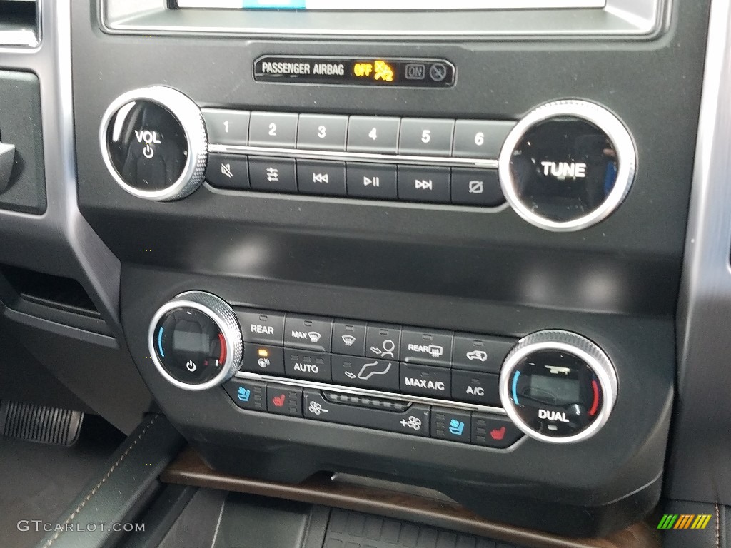 2019 Ford Expedition Platinum Max 4x4 Controls Photo #131436538
