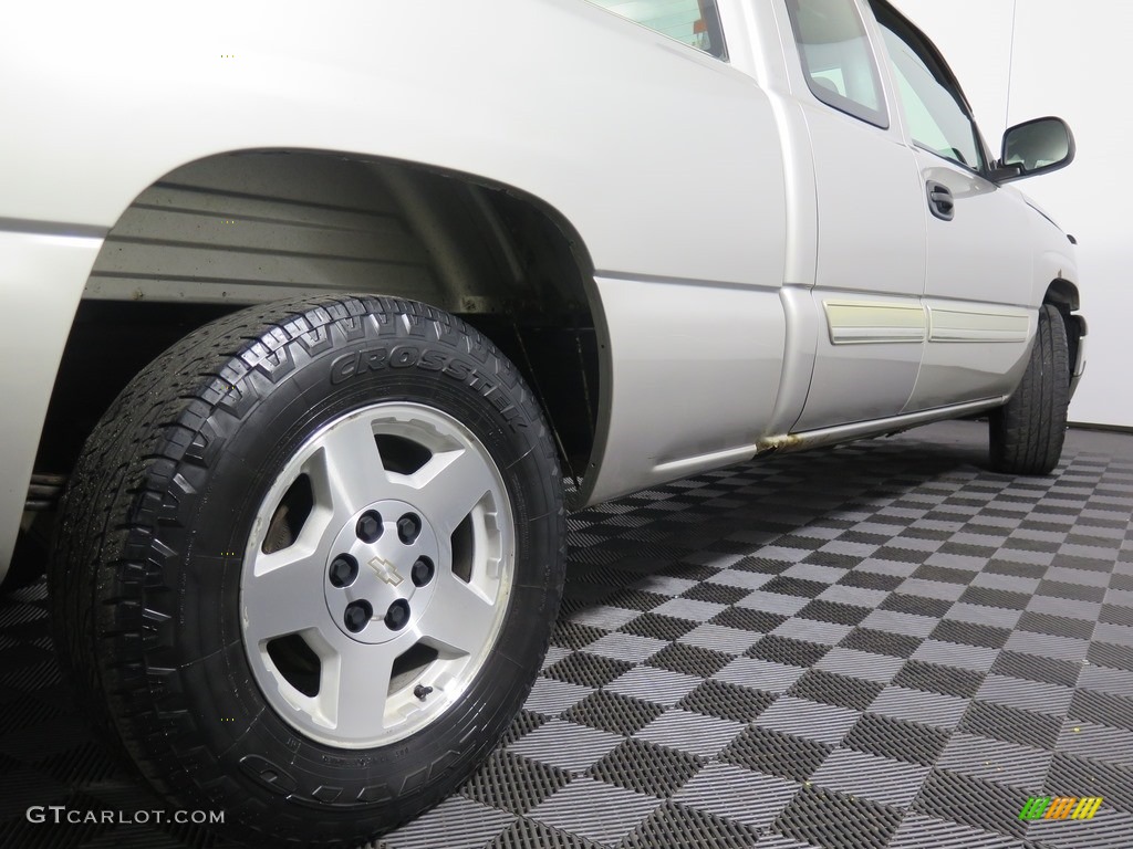 2005 Silverado 1500 LS Extended Cab - Silver Birch Metallic / Dark Charcoal photo #19