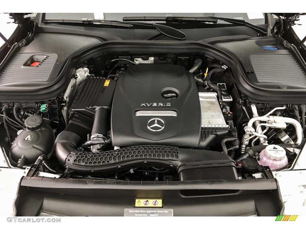 2019 Mercedes-Benz GLC 350e 4Matic Engine Photos