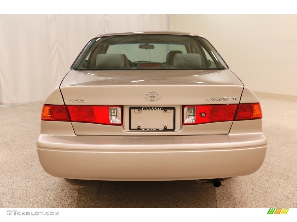 2000 Camry LE - Cashmere Beige Metallic / Oak photo #16