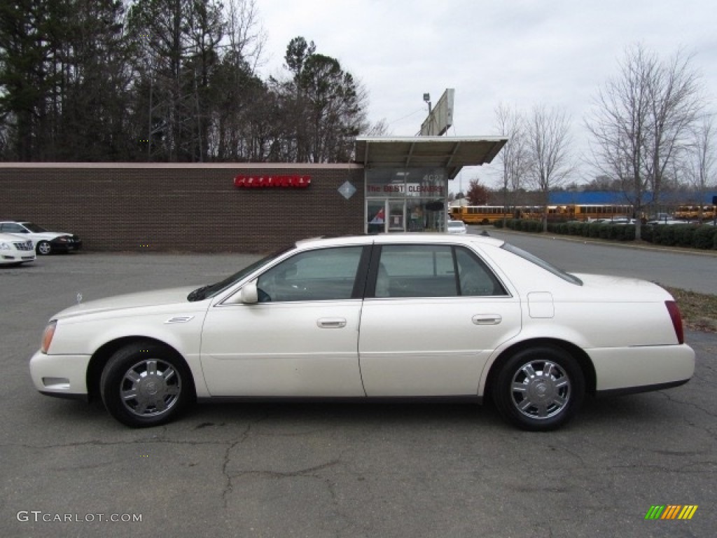 2003 DeVille Sedan - White Diamond / Dark Gray photo #7
