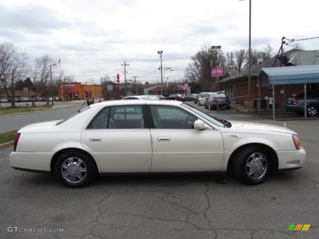 2003 DeVille Sedan - White Diamond / Dark Gray photo #11