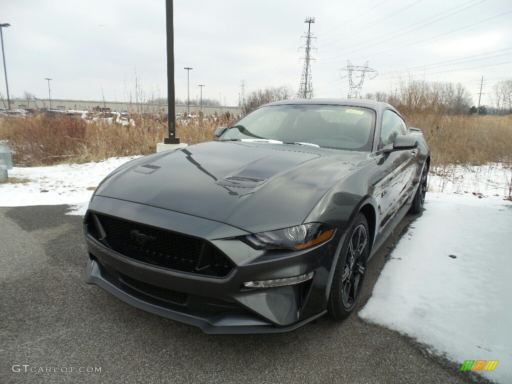 Magnetic Ford Mustang