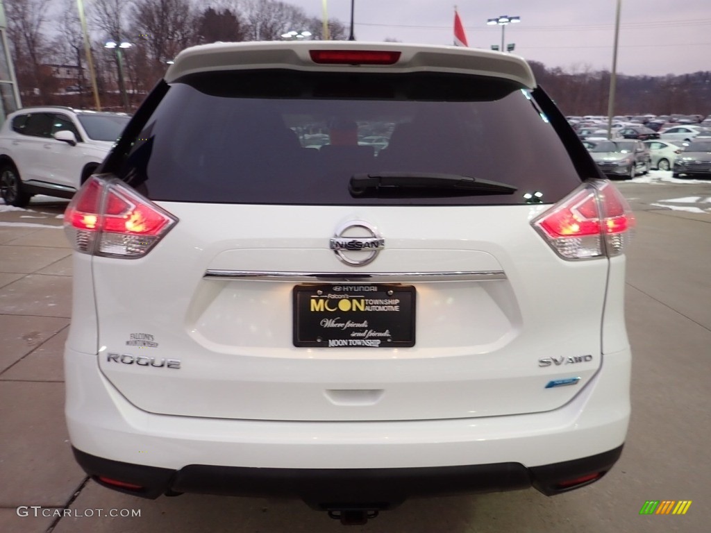 2014 Rogue SV AWD - Moonlight White / Charcoal photo #3