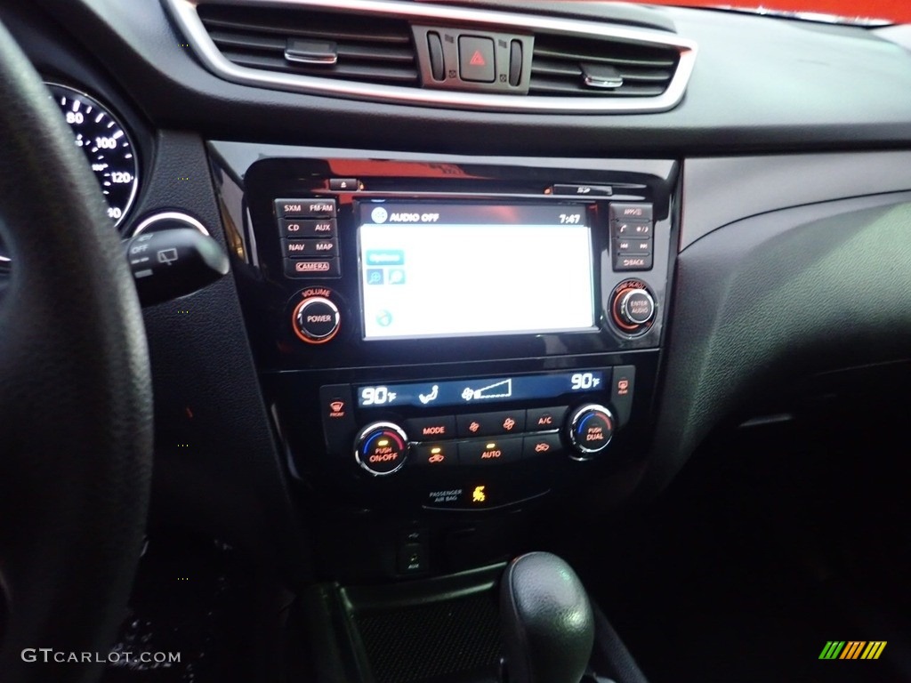 2014 Rogue SV AWD - Moonlight White / Charcoal photo #22