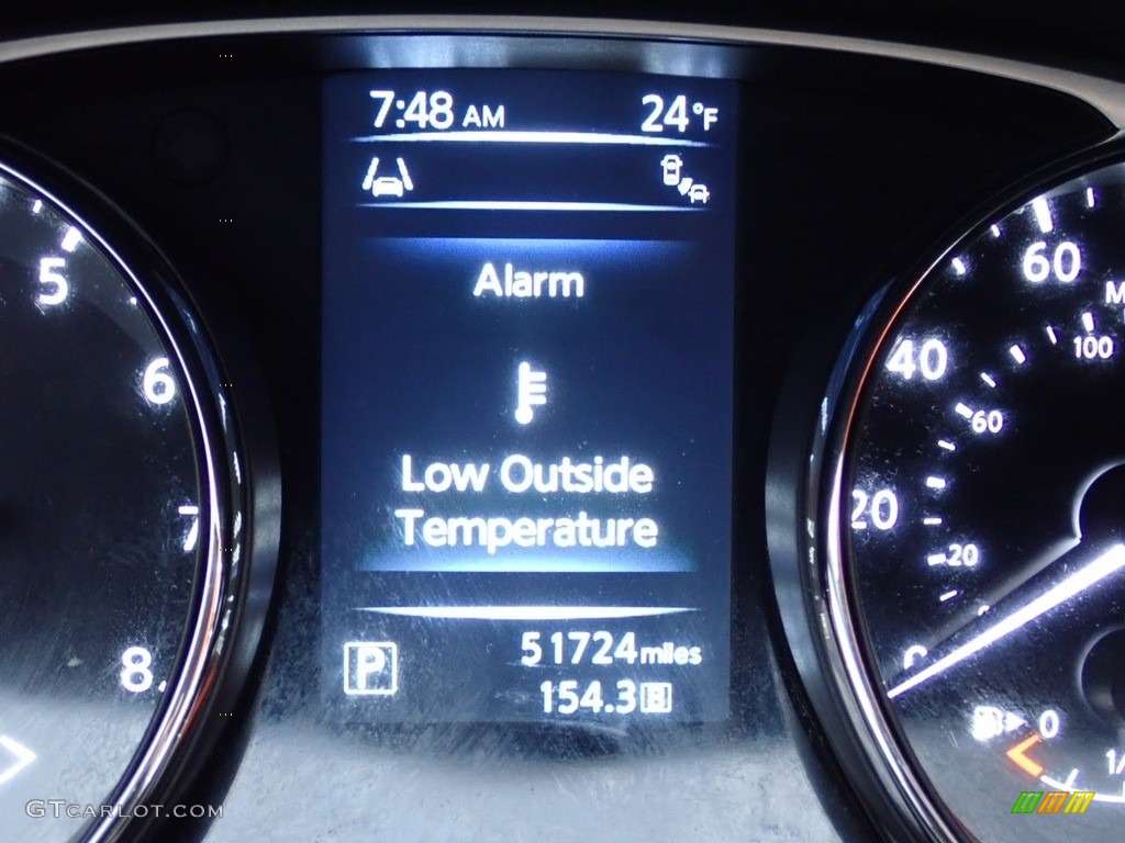 2014 Rogue SV AWD - Moonlight White / Charcoal photo #24