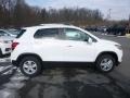 Summit White - Trax LT AWD Photo No. 6