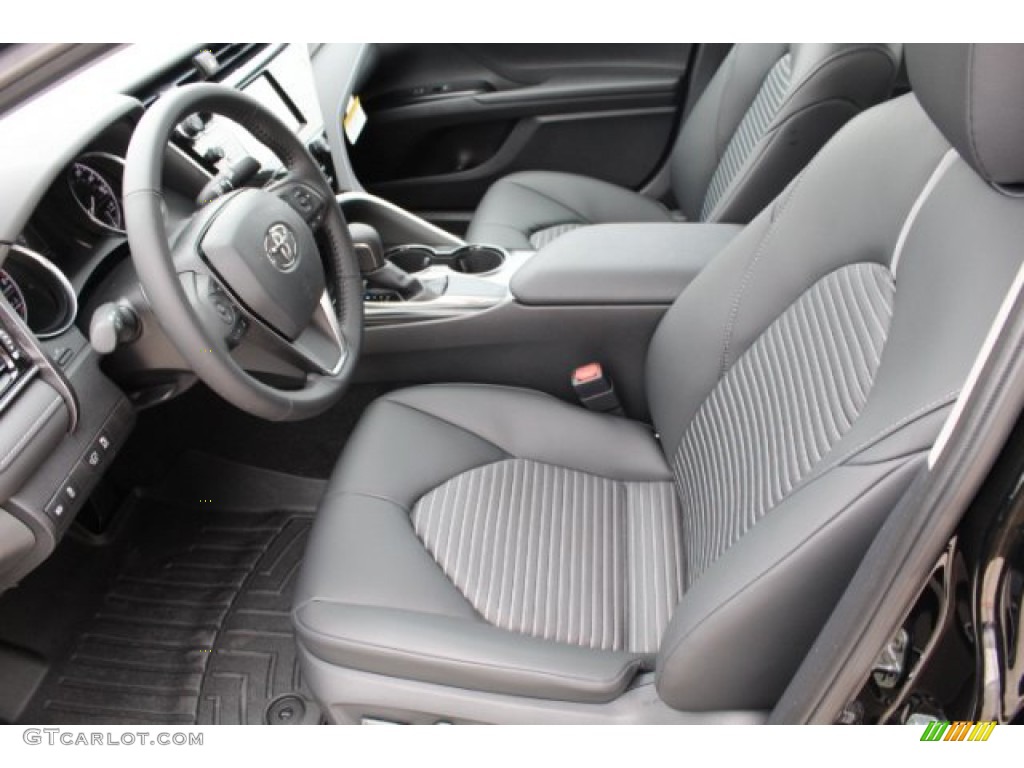 Black Interior 2019 Toyota Camry SE Photo #131455816