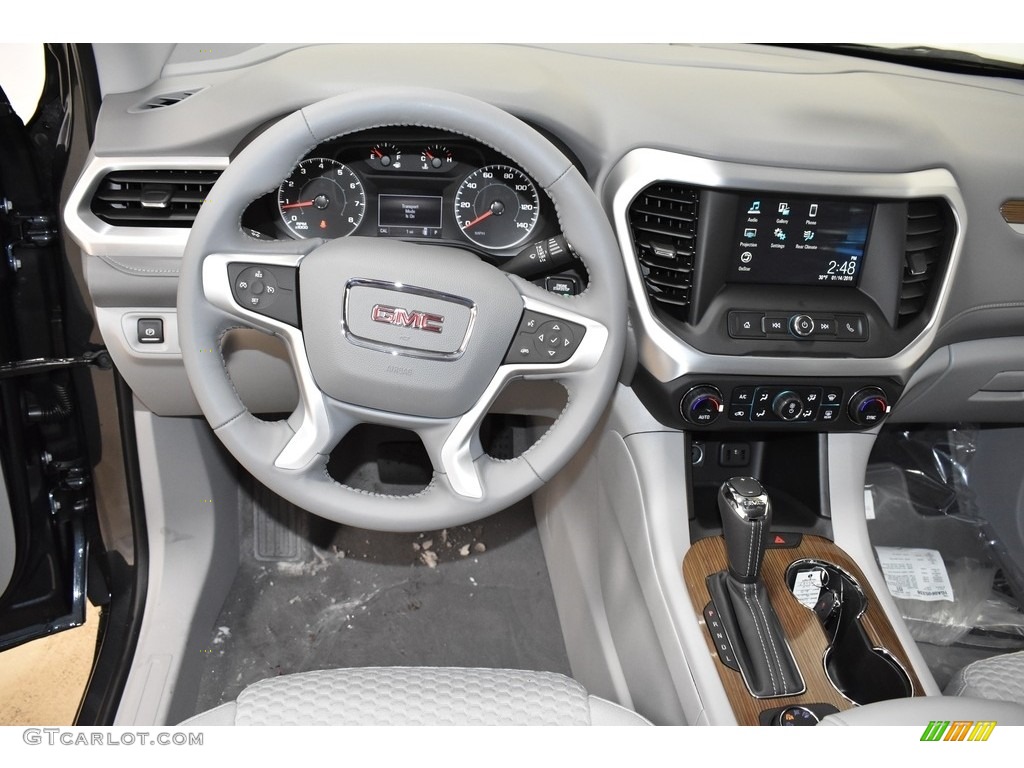 2019 GMC Acadia SLE AWD Dashboard Photos