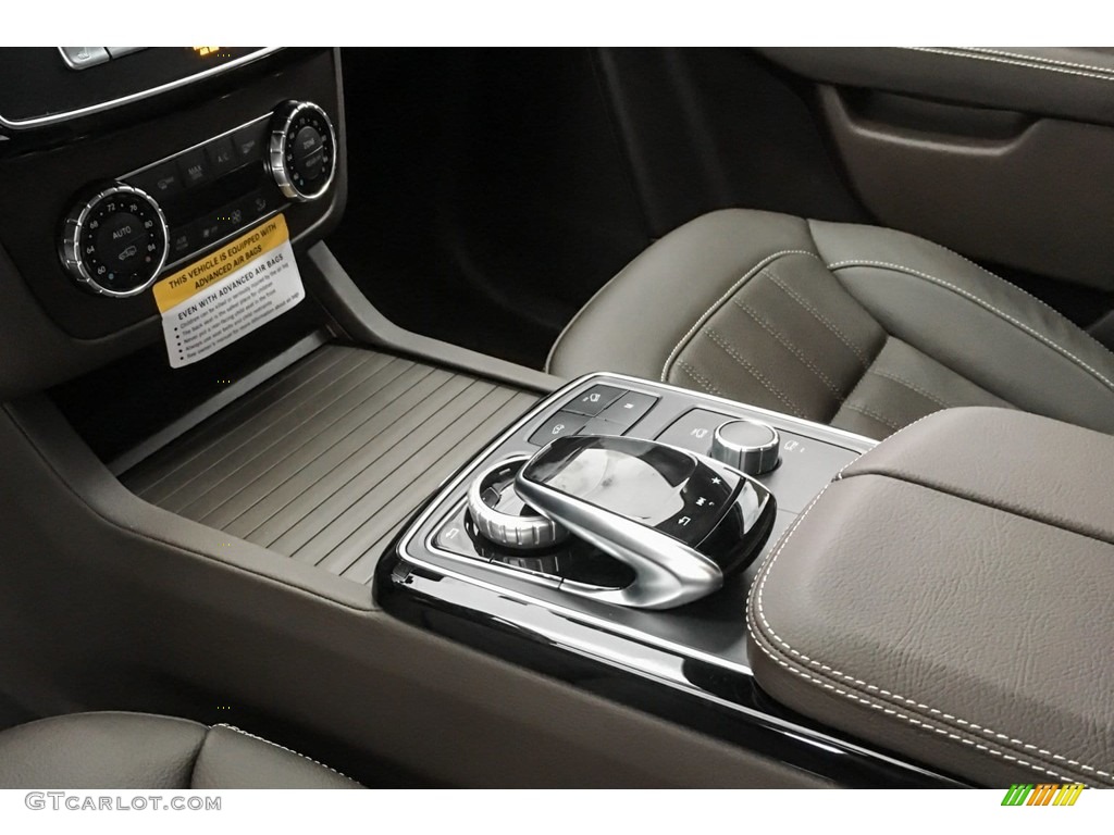 2019 Mercedes-Benz GLS 450 4Matic Controls Photos