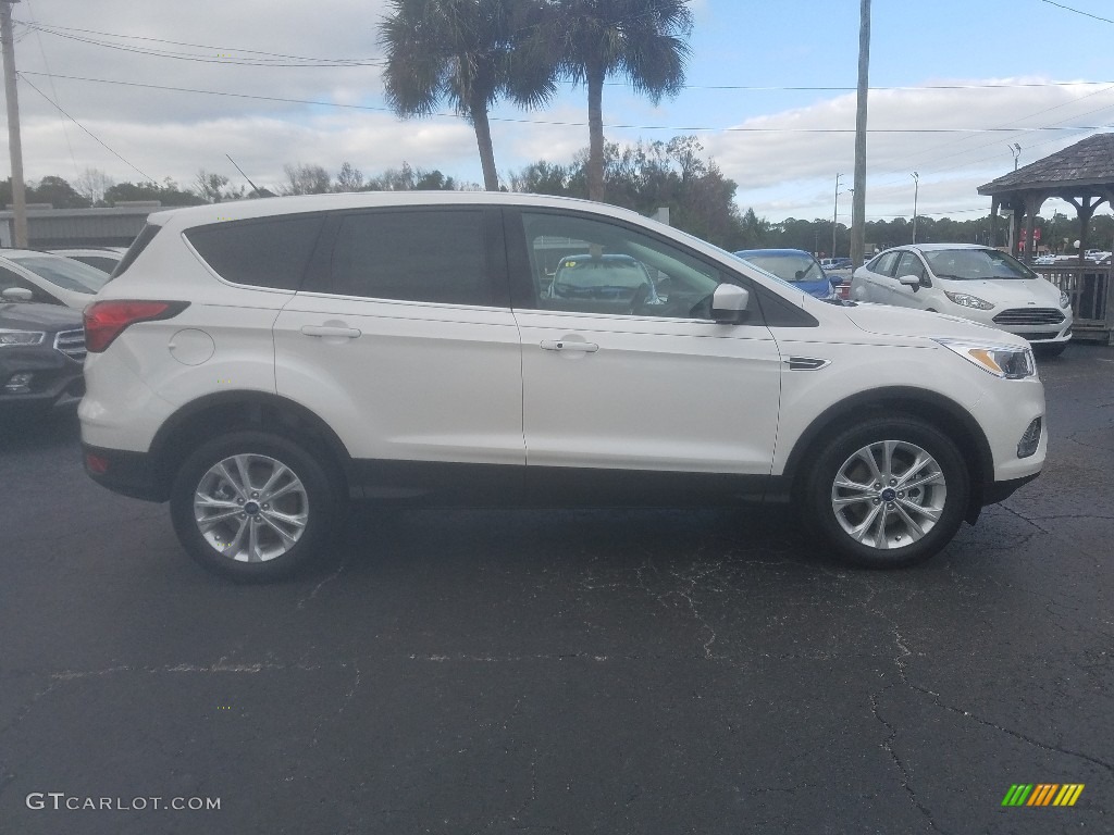 2019 Escape SE - Oxford White / Medium Light Stone photo #6
