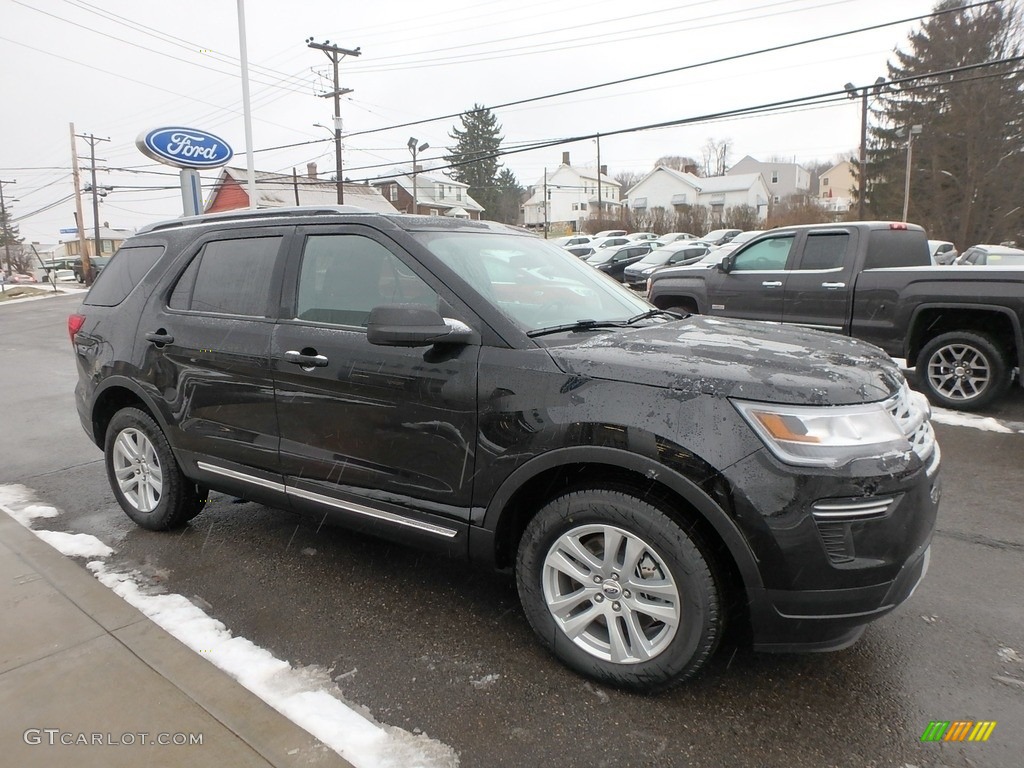 2019 Explorer XLT 4WD - Agate Black / Medium Black photo #3