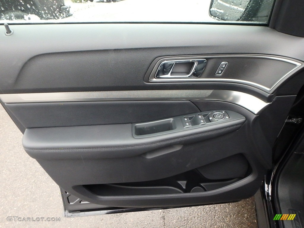 2019 Explorer XLT 4WD - Agate Black / Medium Black photo #14