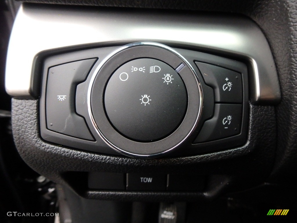 2019 Explorer XLT 4WD - Agate Black / Medium Black photo #19