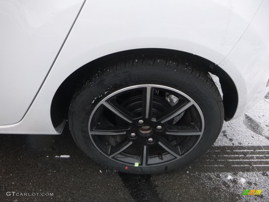 2019 Ford Fiesta SE Hatchback Wheel Photo #131478141