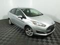 Ingot Silver - Fiesta SE Sedan Photo No. 2