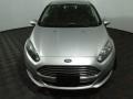 Ingot Silver - Fiesta SE Sedan Photo No. 4