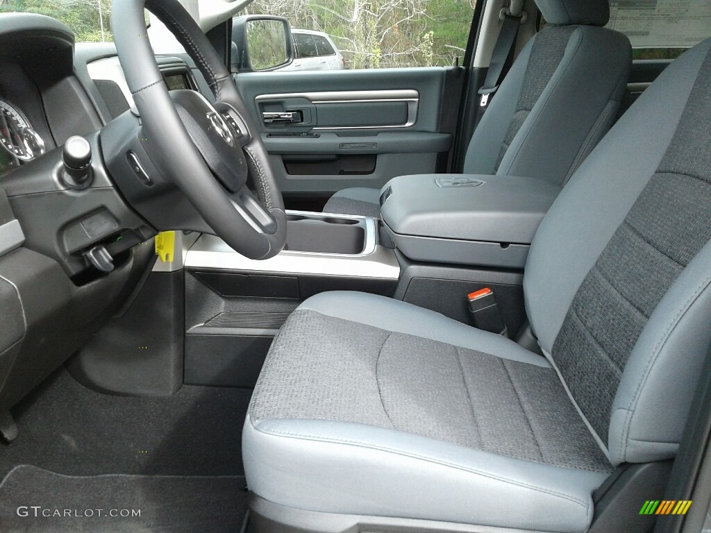 2019 1500 Classic Big Horn Crew Cab - Granite Crystal Metallic / Black/Diesel Gray photo #9