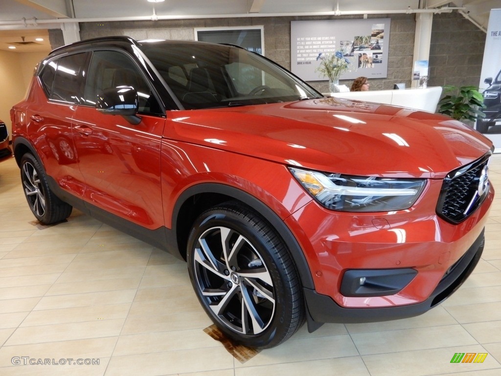 Fusion Red Metallic 2019 Volvo XC40 T5 R-Design AWD Exterior Photo #131483844