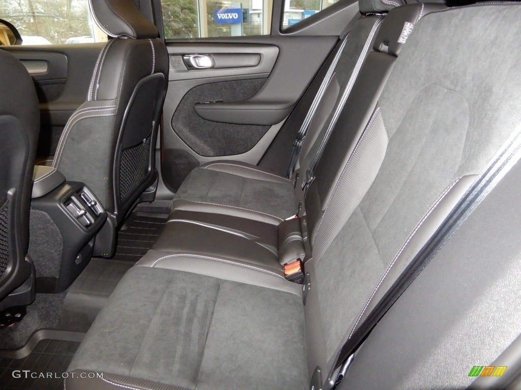 2019 Volvo XC40 T5 R-Design AWD Rear Seat Photo #131483982