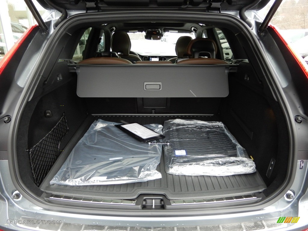 2019 Volvo XC60 T5 AWD Inscription Trunk Photo #131484516