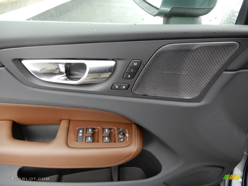 2019 Volvo XC60 T5 AWD Inscription Maroon Brown Door Panel Photo #131484582