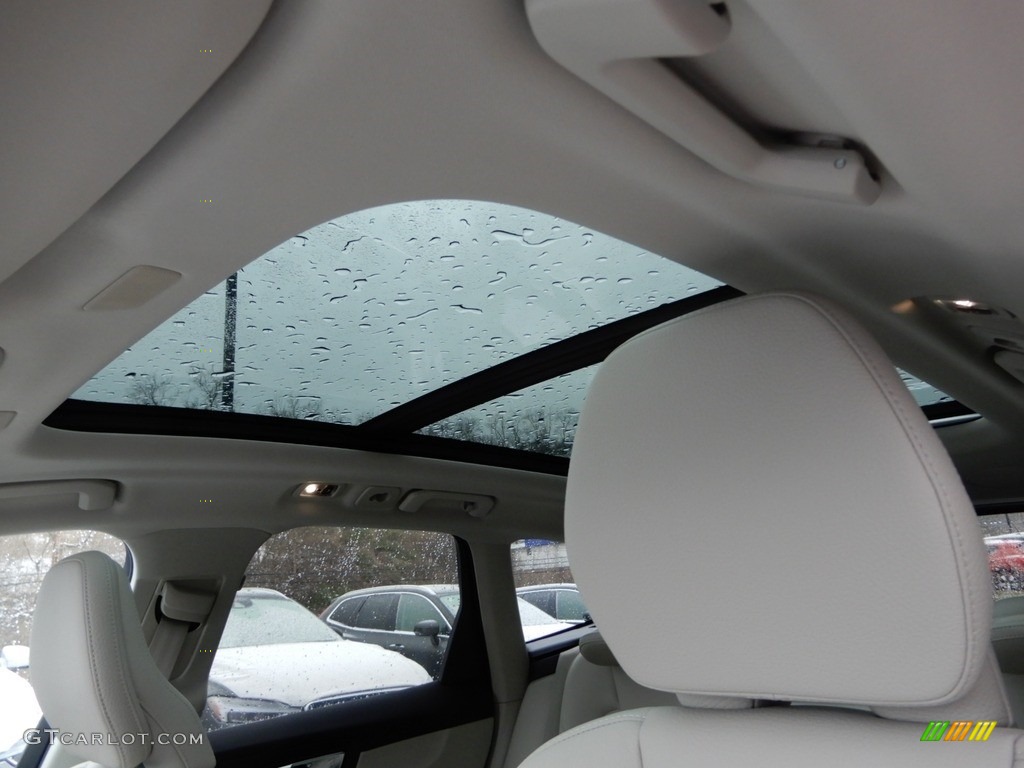 2019 Volvo XC60 T6 AWD Momentum Sunroof Photo #131484750