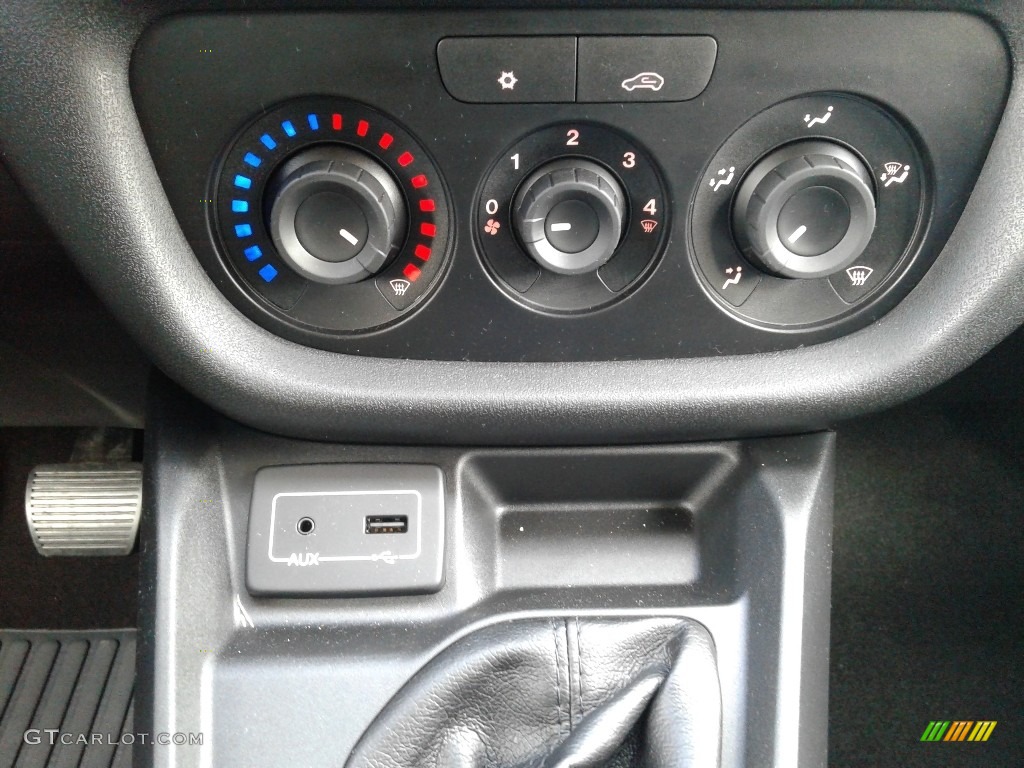 2019 Ram ProMaster City Tradesman Cargo Van Controls Photos