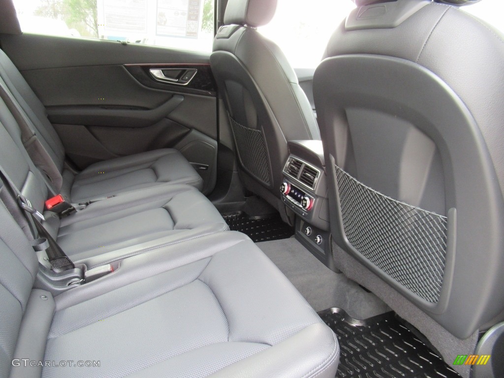 2018 Audi Q7 3.0 TFSI Prestige quattro Rear Seat Photo #131497228