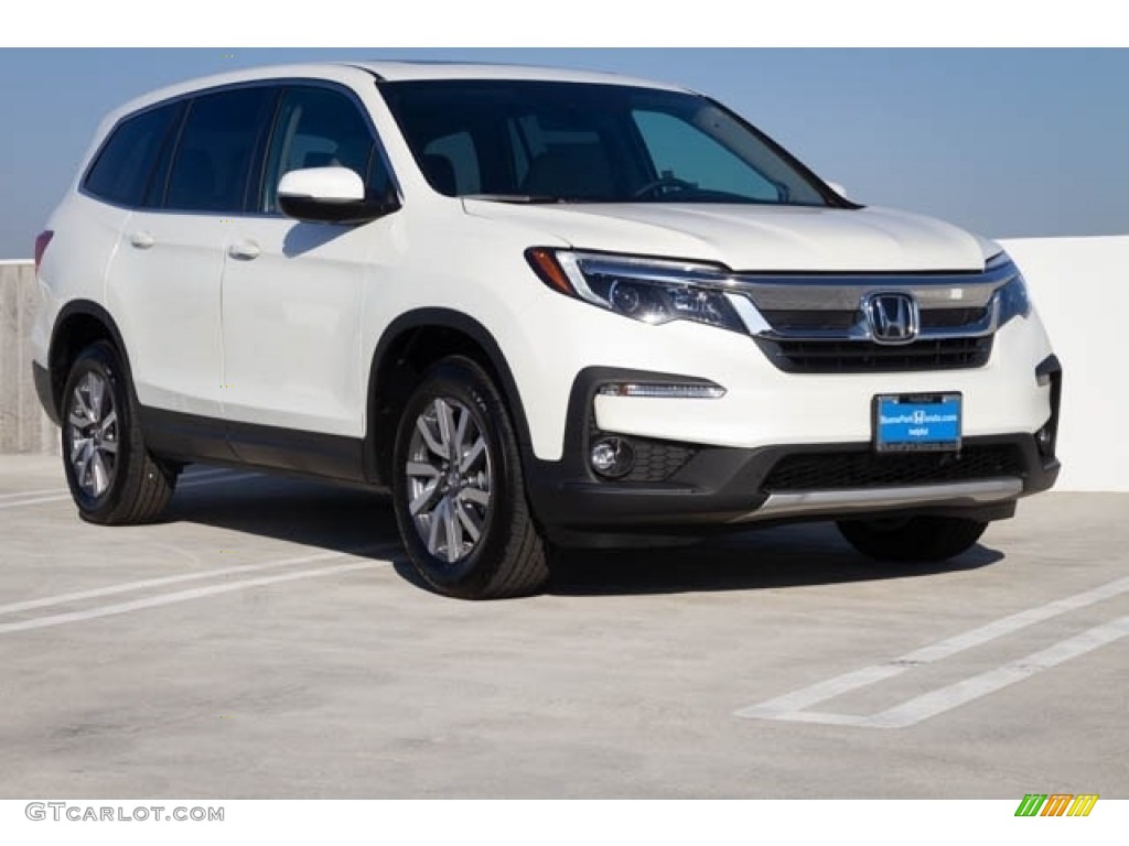 White Diamond Pearl Honda Pilot