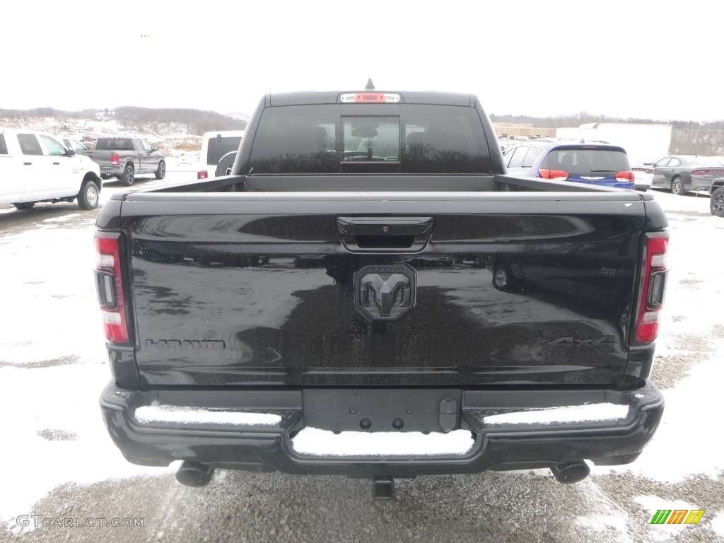 2019 1500 Laramie Crew Cab 4x4 - Diamond Black Crystal Pearl / Black photo #5