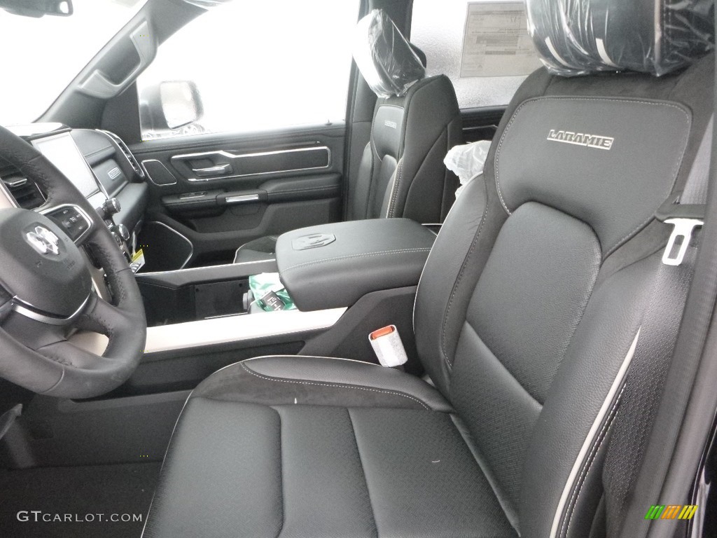2019 1500 Laramie Crew Cab 4x4 - Diamond Black Crystal Pearl / Black photo #13