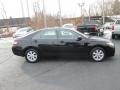 Black - Camry LE Photo No. 5