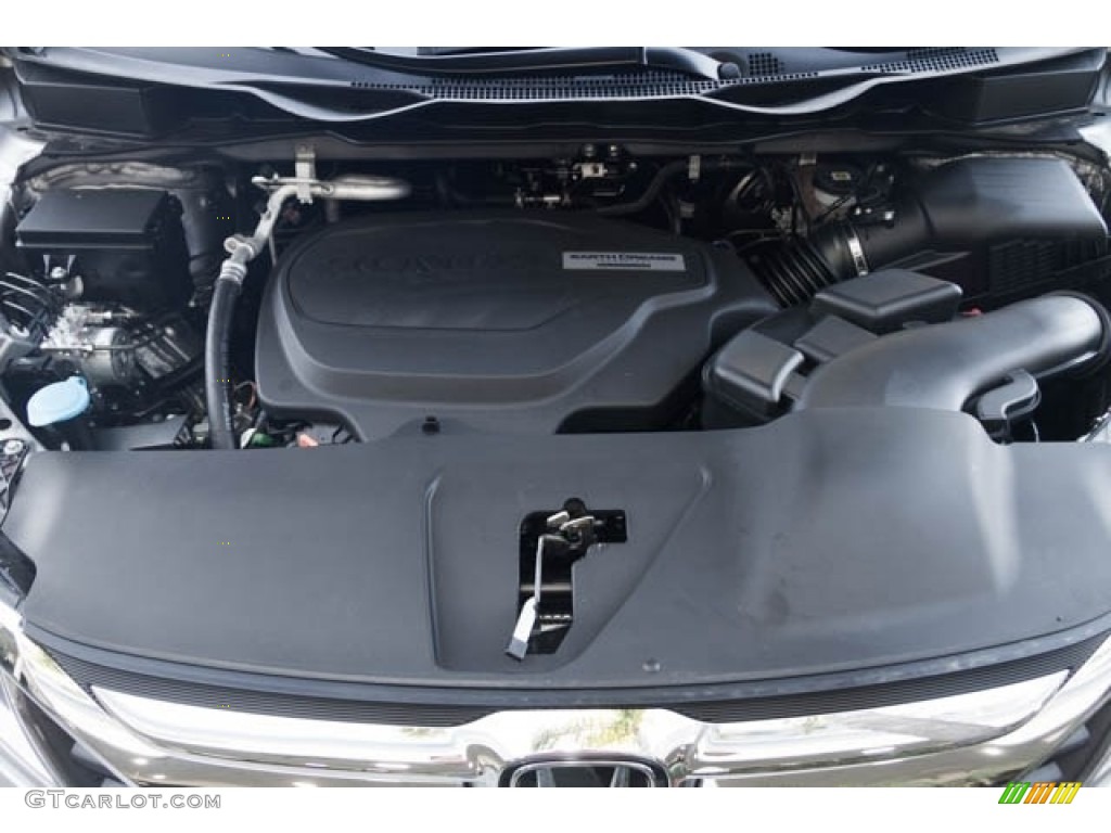 2019 Honda Odyssey EX-L Engine Photos