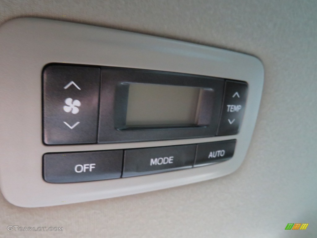 2011 Sienna XLE - Black / Light Gray photo #42