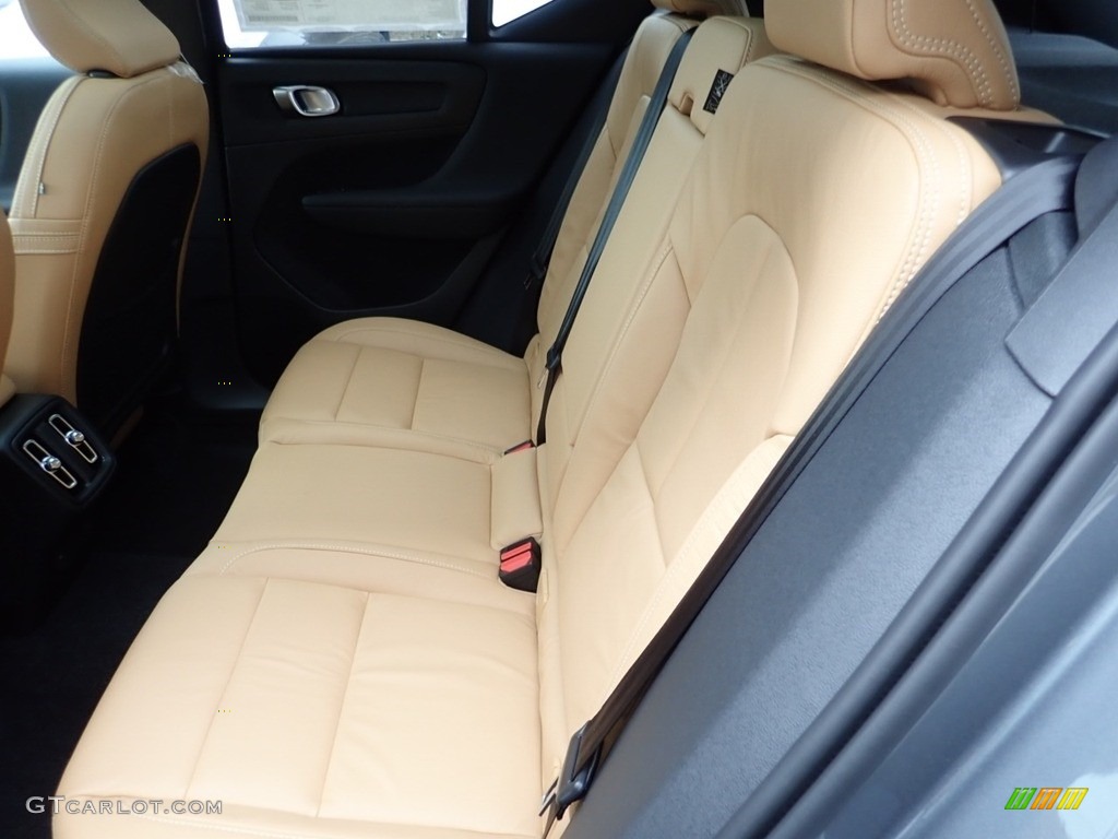 Amber Interior 2019 Volvo XC40 T5 Momentum AWD Photo #131513416
