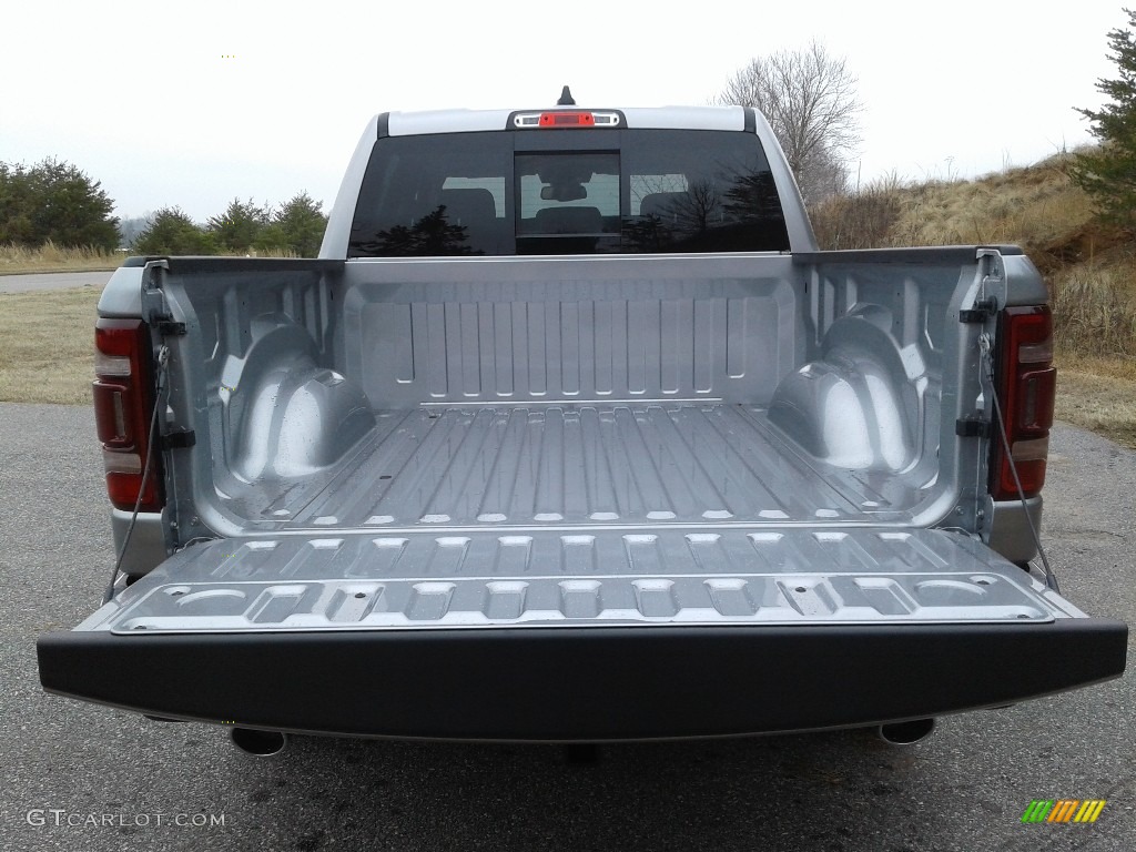 2019 1500 Laramie Crew Cab 4x4 - Billett Silver Metallic / Black photo #13