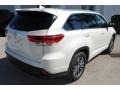 Blizzard White Pearl - Highlander XLE Photo No. 9