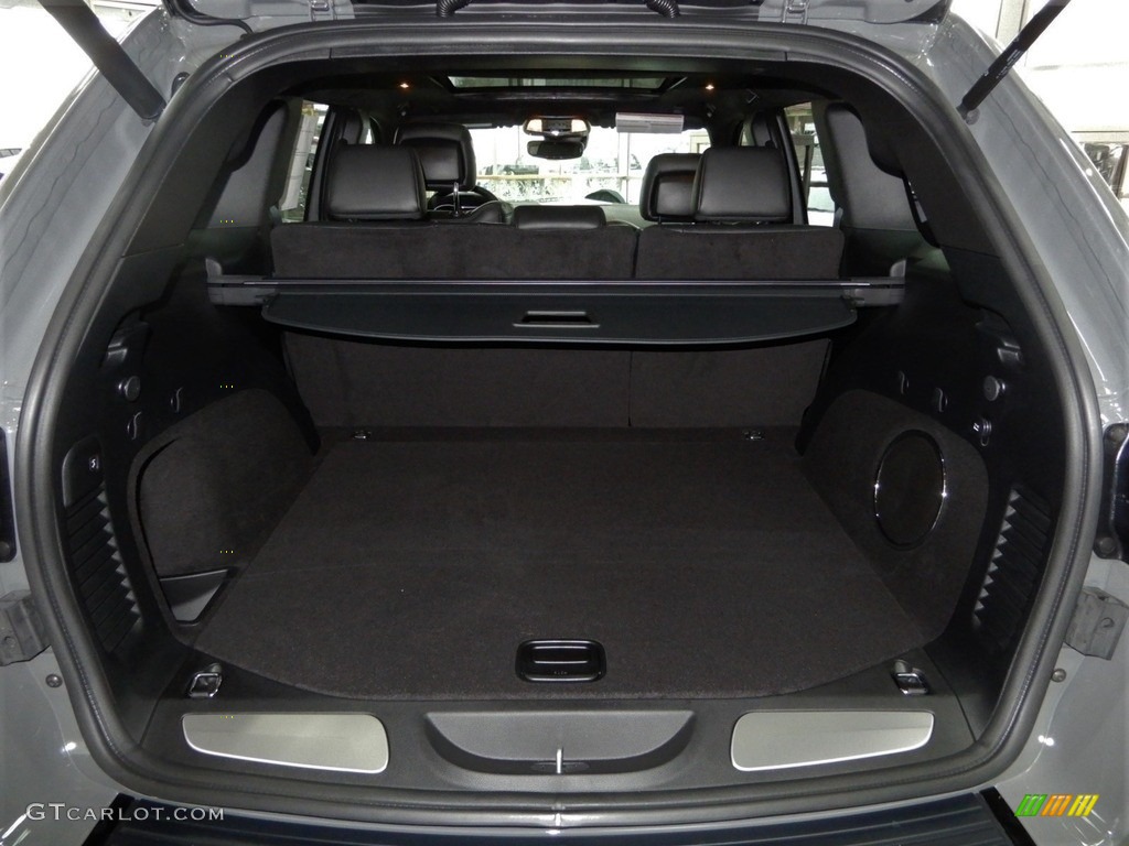 2019 Jeep Grand Cherokee STR 4x4 Trunk Photos