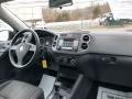 Deep Black Metallic - Tiguan SE 4Motion Photo No. 16