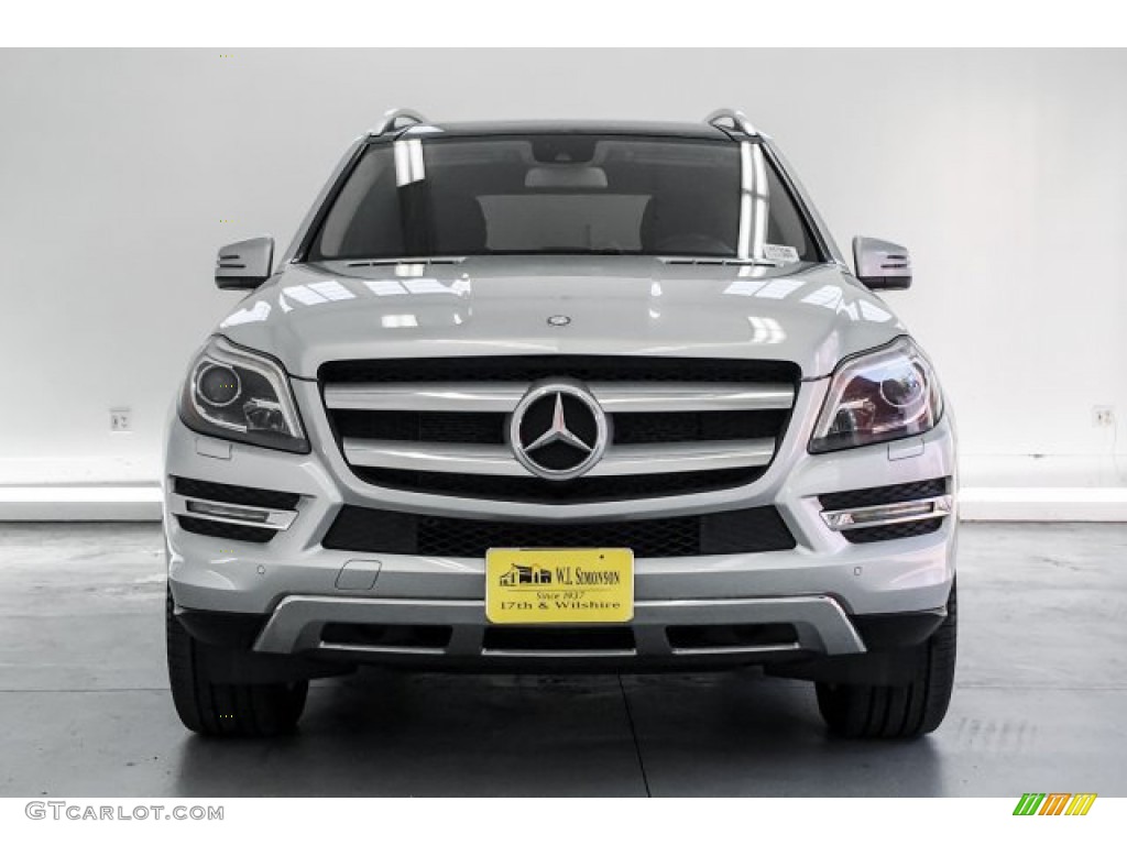2016 GL 450 4Matic - Iridium Silver Metallic / Black photo #2