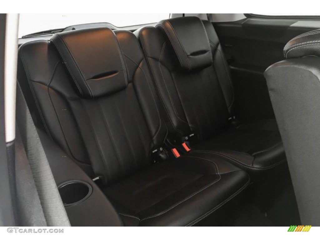 2016 GL 450 4Matic - Iridium Silver Metallic / Black photo #13