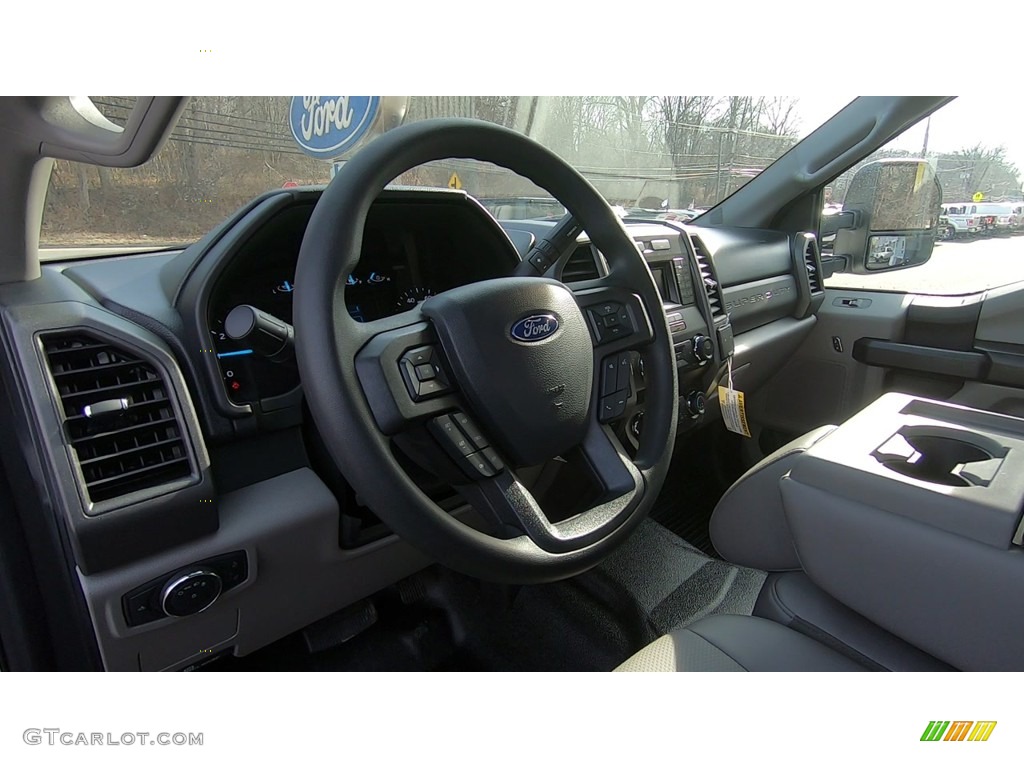 2019 F250 Super Duty XL SuperCab 4x4 - Oxford White / Earth Gray photo #10