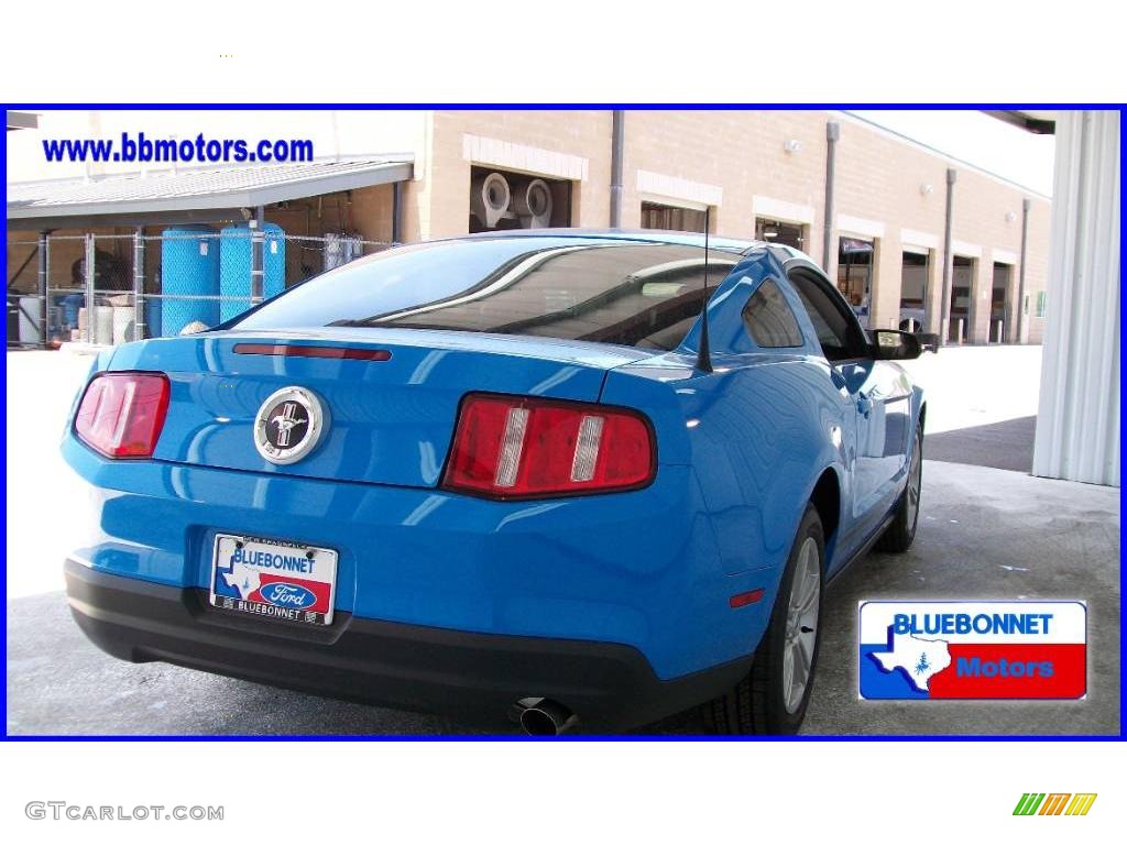 2010 Mustang V6 Coupe - Grabber Blue / Stone photo #3