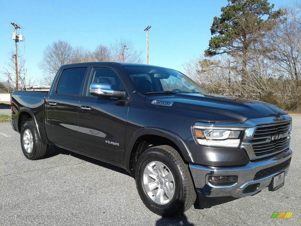 2019 1500 Laramie Crew Cab 4x4 - Granite Crystal Metallic / Black photo #4
