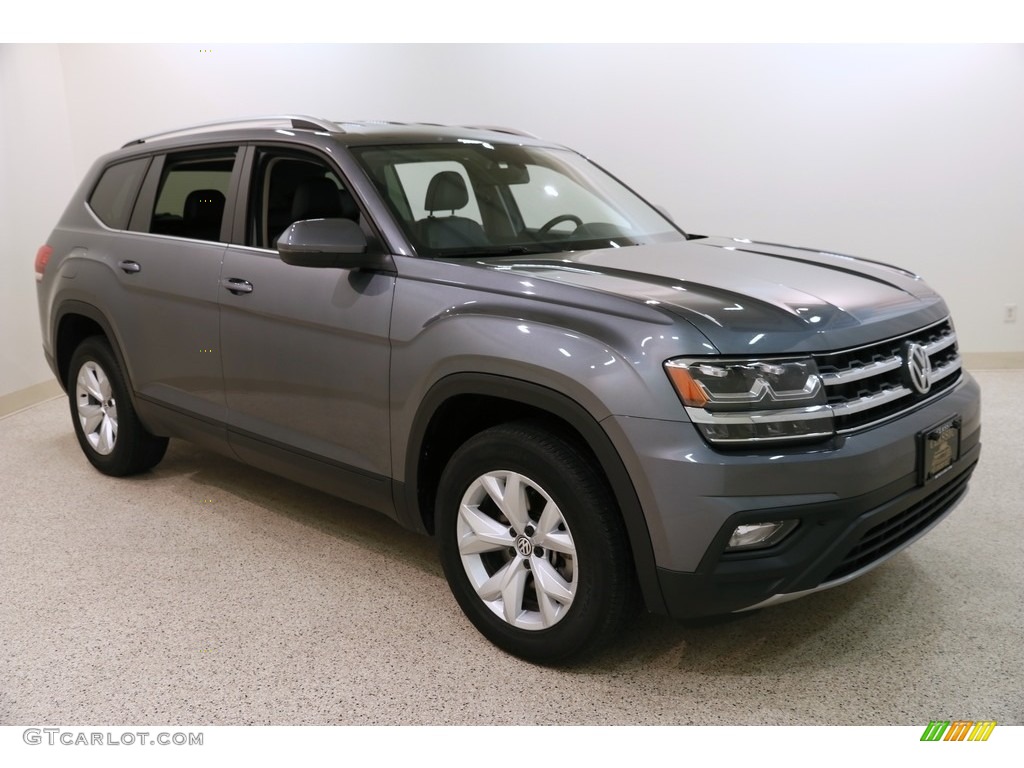 Platinum Gray Metallic 2018 Volkswagen Atlas SE 4Motion Exterior Photo #131545327
