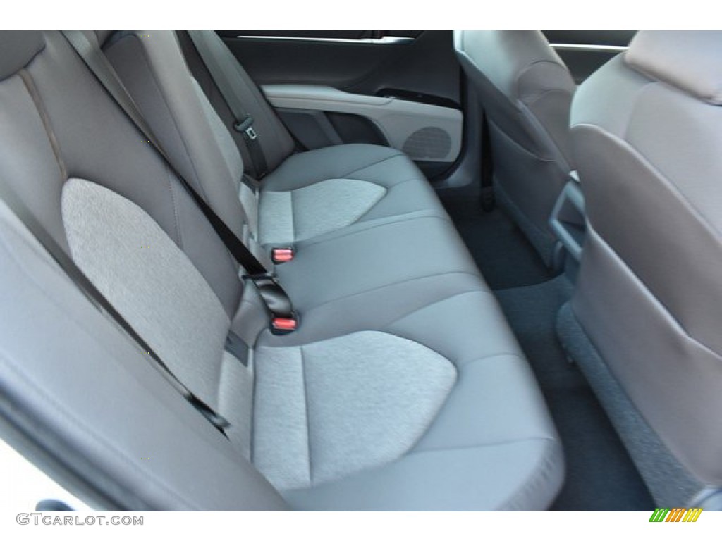 2019 Toyota Camry Hybrid LE Rear Seat Photo #131550355