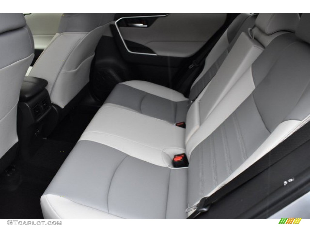 Light Gray Interior 2019 Toyota RAV4 XLE AWD Photo #131551660